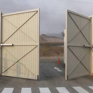 Puerta Batiente Industrial Peru